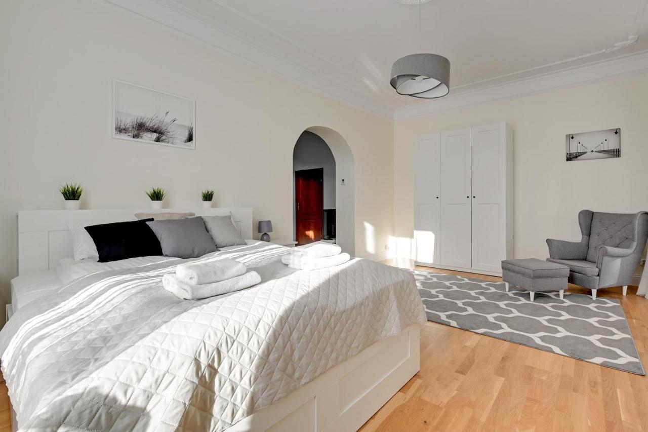 Apartment Lion - Palermo Spacious Family 3 Min Walk From The Sopot